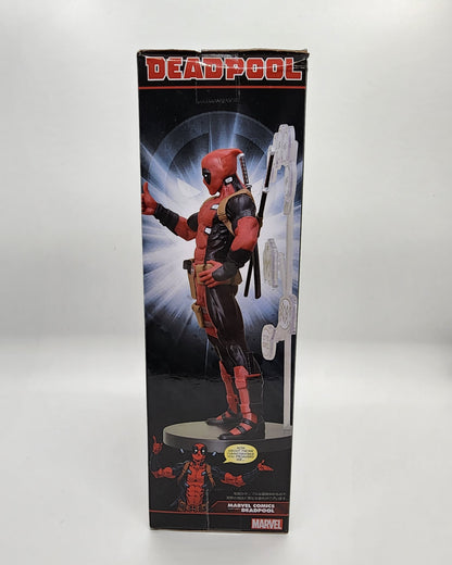 Marvel Luminasta Deadpool Figure